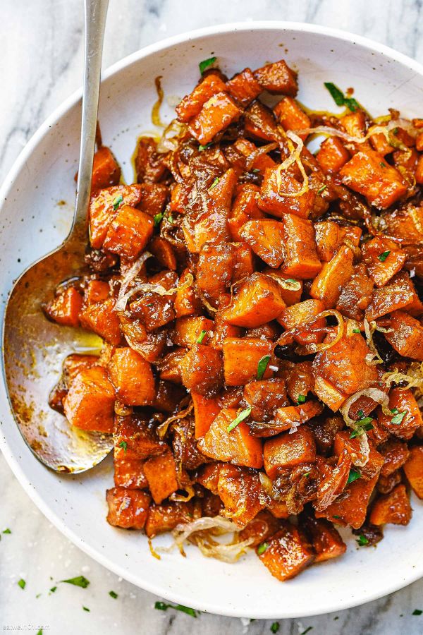 24 Best Thanksgiving Sides You'll Make Every Year 58 24 Best Thanksgiving Sides You'll Make Every Year cinnamon sweet potatoes recipe 600x900 1 Thanksgiving Sides