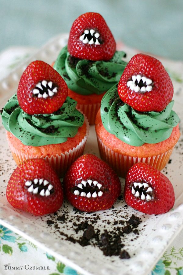 monster strawberry Spooky Treat Ideas