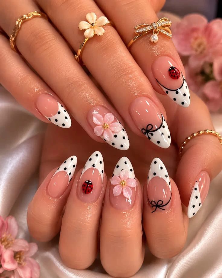 polka dot nails16 Polka Dot Nail Ideas