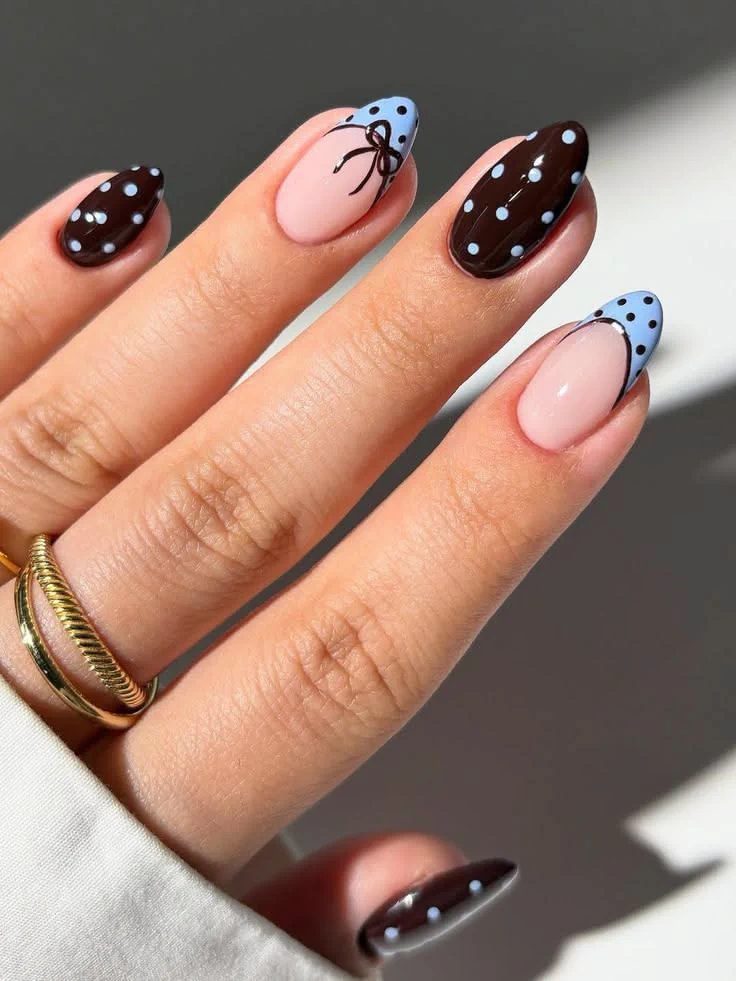 polka dot nails2 Polka Dot Nail Ideas