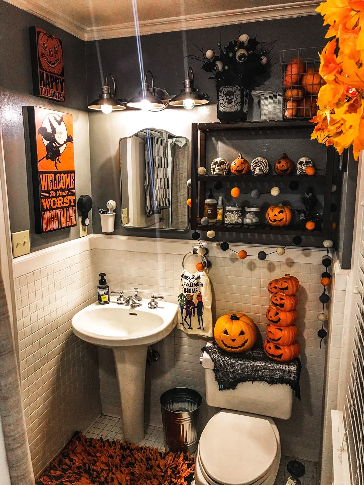 spooky bathroom ideas14 Spooky Bathroom Ideas