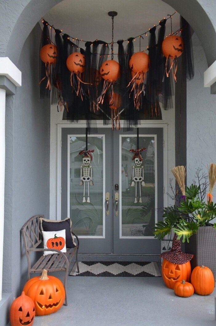 spooky front porch16 Spooky Front Porch Ideas