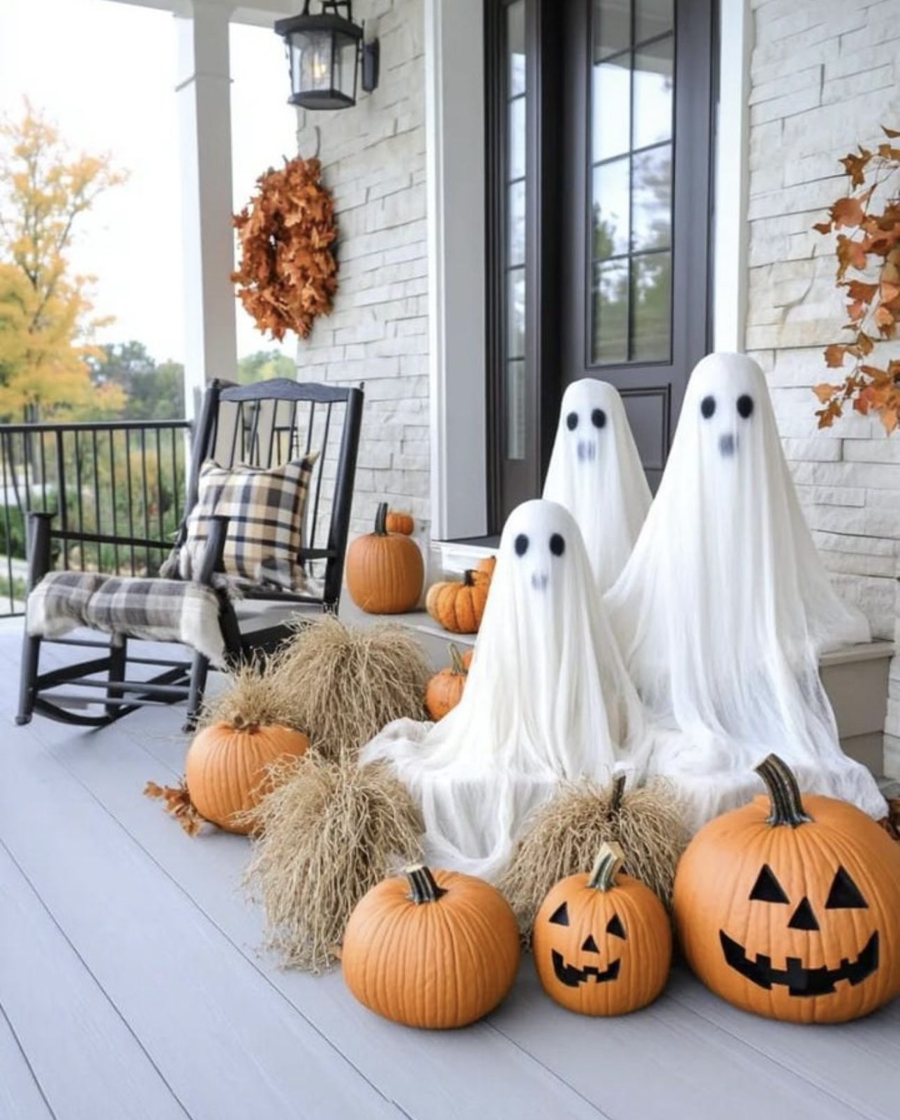 spooky front porch22 Spooky Front Porch Ideas