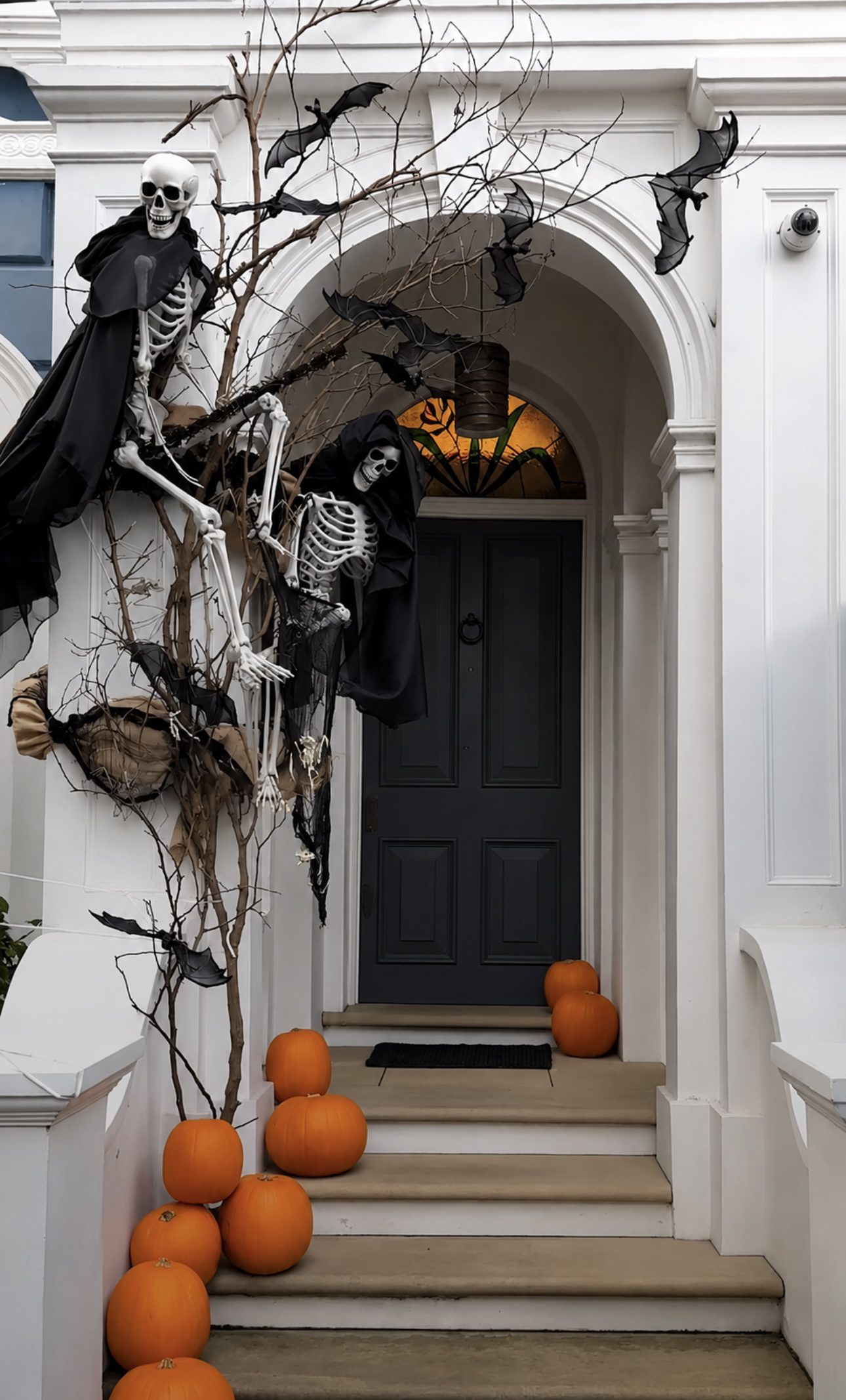 spooky front porch32 Spooky Front Porch Ideas