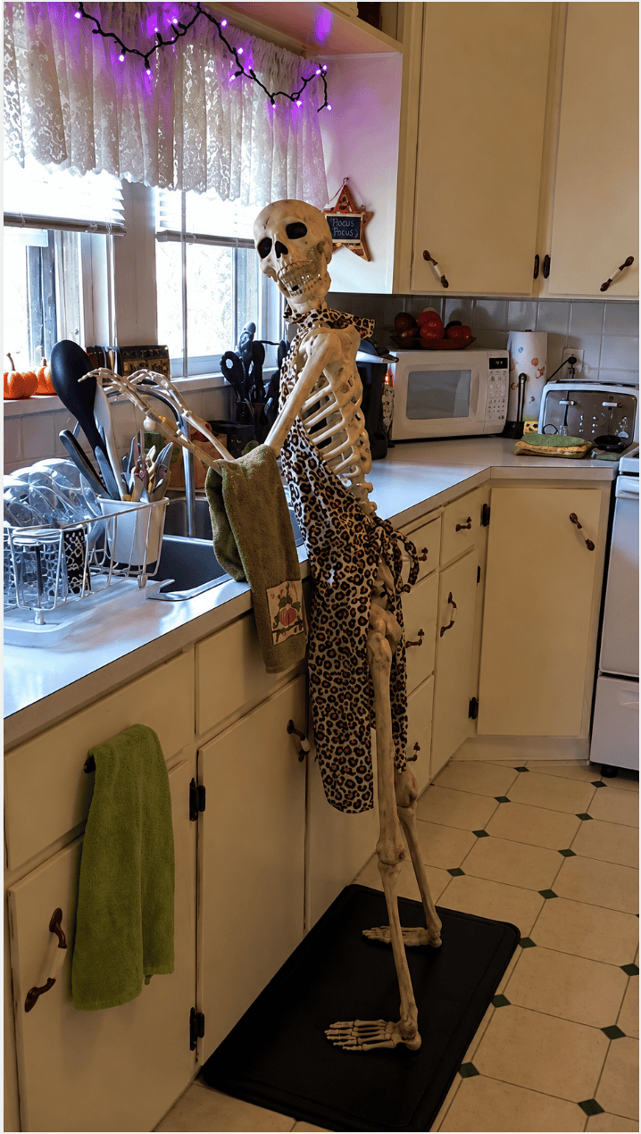 spooky kitchen ideas22 Spooky Kitchen Ideas