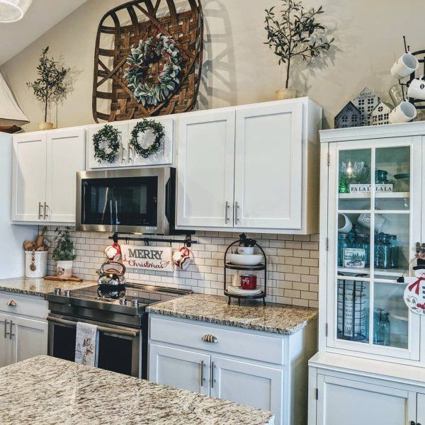 Above Kitchen Cabinet Decor Ideas15 Kitchen Cabinet Decor Ideas