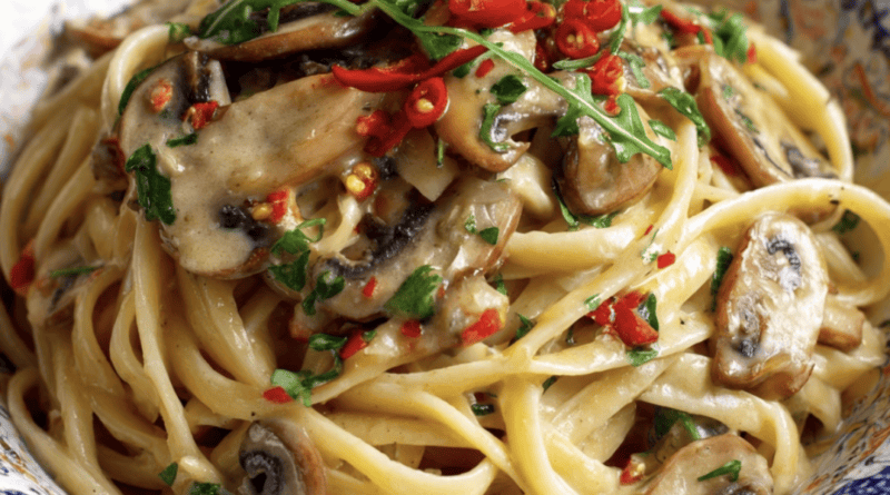 Creamy Garlic Mushroom Pasta
