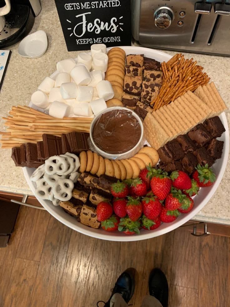 IMG 7268 S’mores Charcuterie Boards