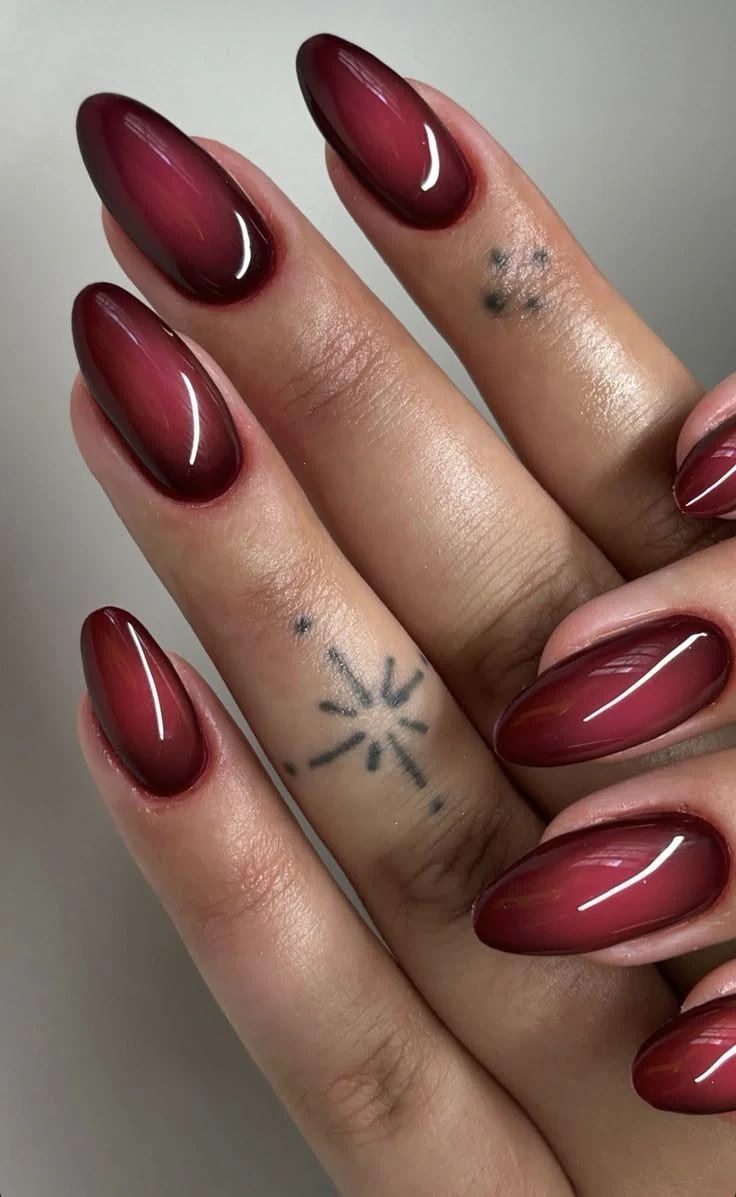 burgundy nail ideas8 Burgundy Nail Ideas