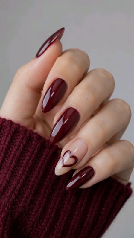 burgundy nails10 Burgundy Nail Ideas
