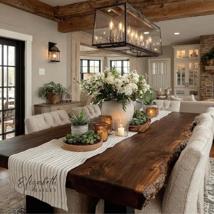 dining tabke centerpiece12 Dining Table Centerpieces