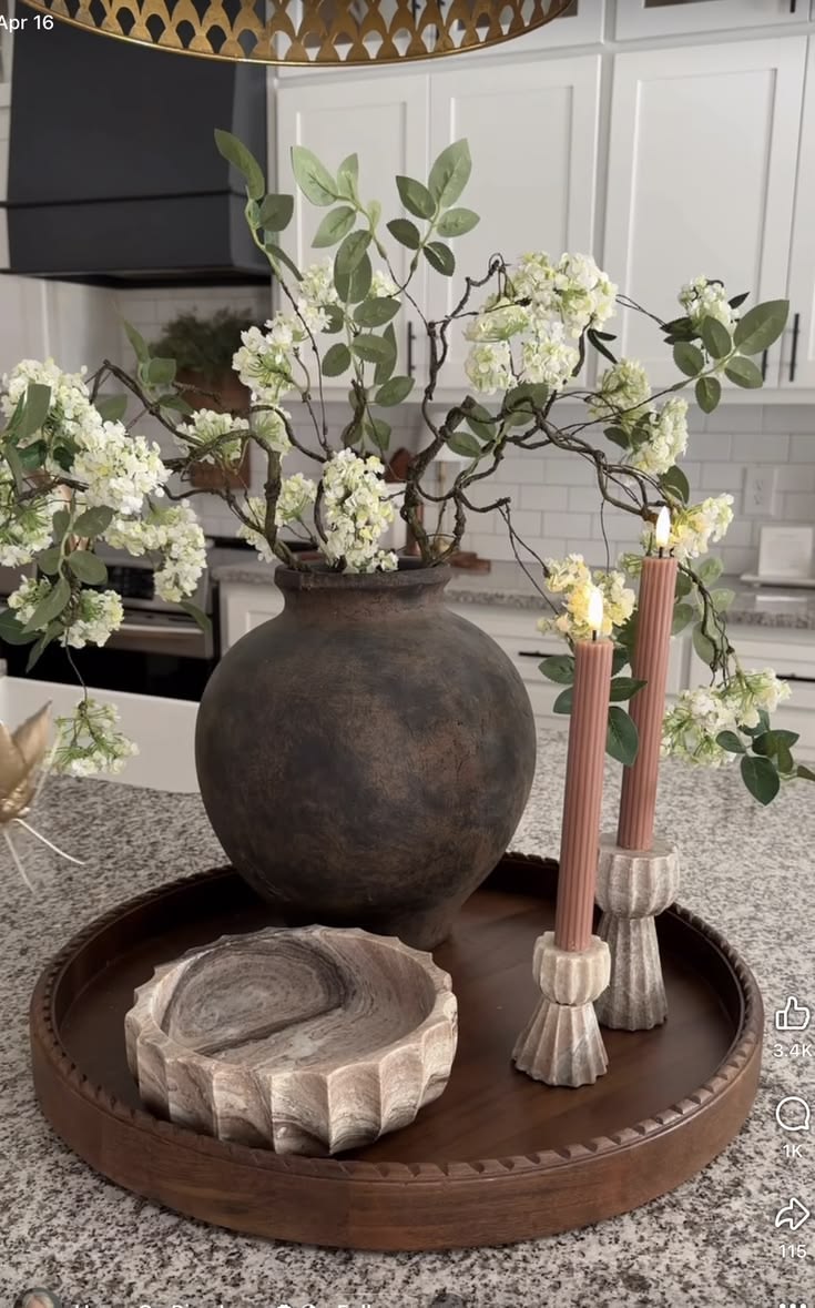 dining tabke centerpiece5 Dining Table Centerpieces