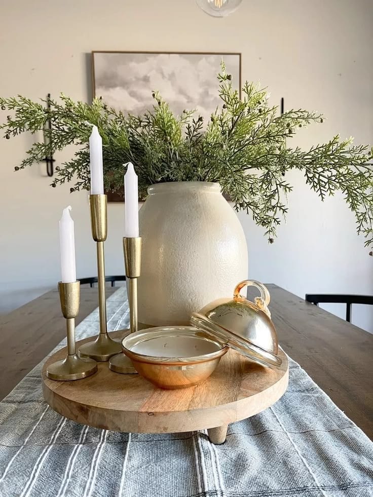 dining tabke centerpiece8 Dining Table Centerpieces