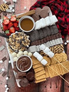 smores charcuterie boards13 S’mores Charcuterie Boards
