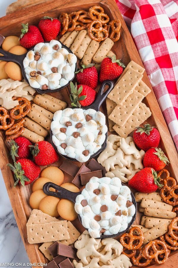 smores charcuterie boards8 S’mores Charcuterie Boards