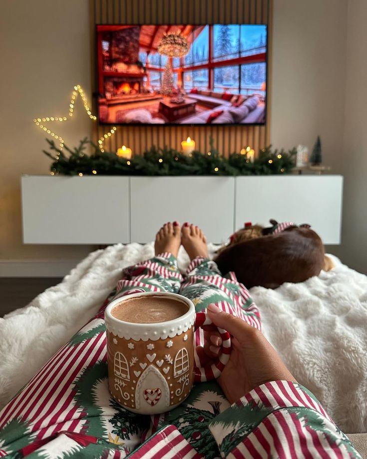 920775086320439052 Christmas Movie Night Ideas