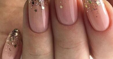 30 Glitter Nail Designs That Look Seriously Stunning