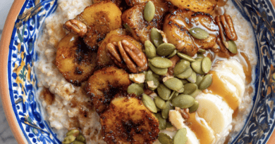 Pumpkin Oatmeal with Caramelized Banana