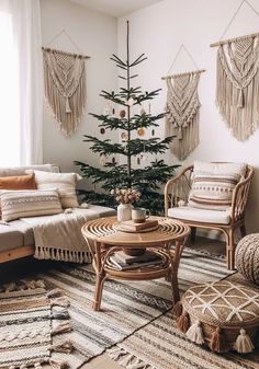 boho christmas13 Bohemian Christmas Decor Ideas