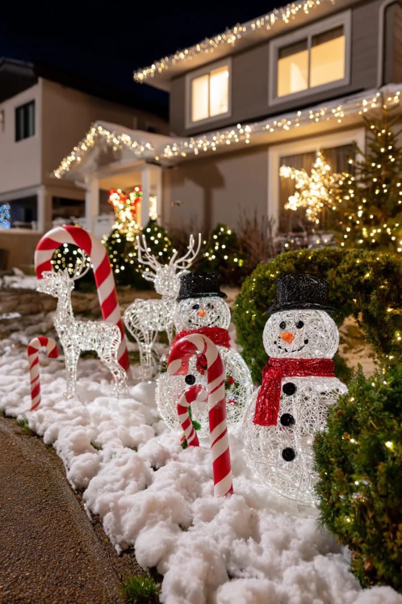 christmas outdoor light10 Christmas Outdoor Display Ideas