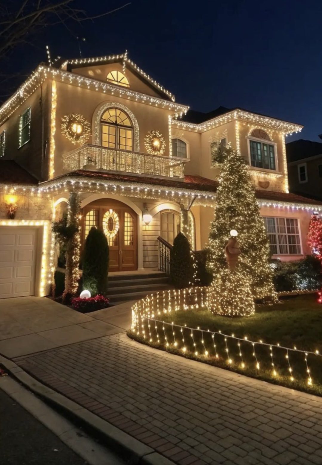 christmas outdoor light12 Christmas Outdoor Display Ideas