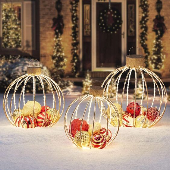 christmas outdoor light13 Christmas Outdoor Display Ideas
