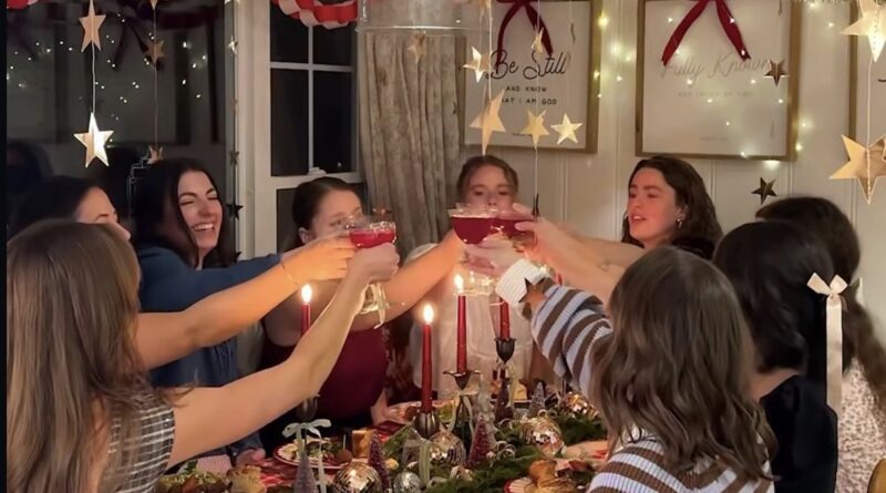friendmas ideas 1