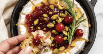 Cranberry Pistachio Baked Brie