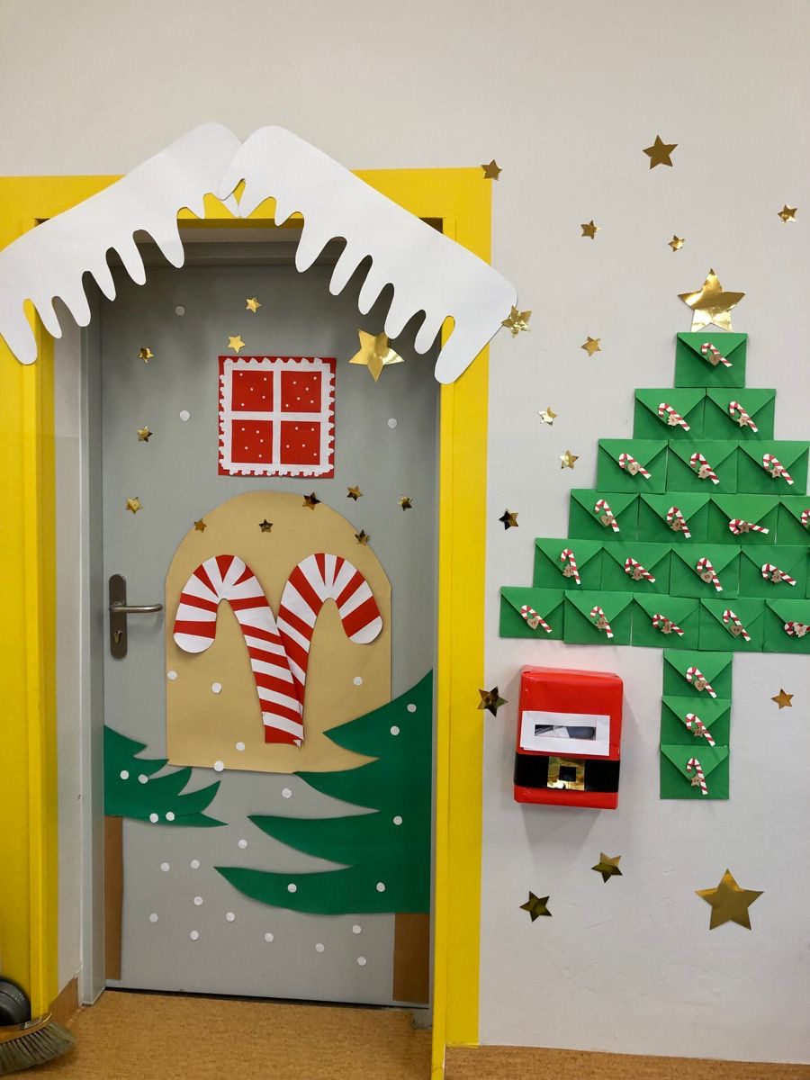 IMG 1743 Christmas Classroom Door Ideas