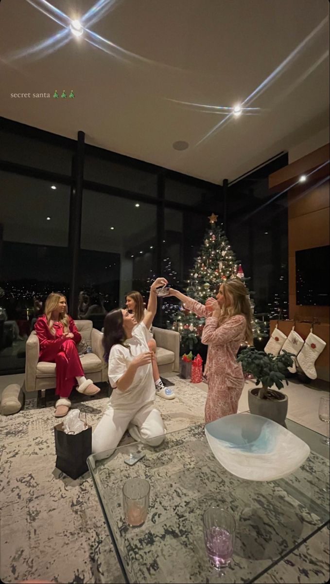 christmas eve Christmas Eve Traditions