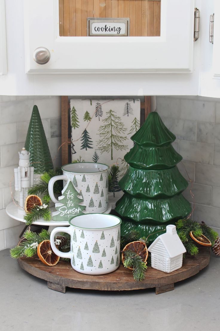 christmas kitchen counter decor11 Christmas Kitchen Counter Ideas