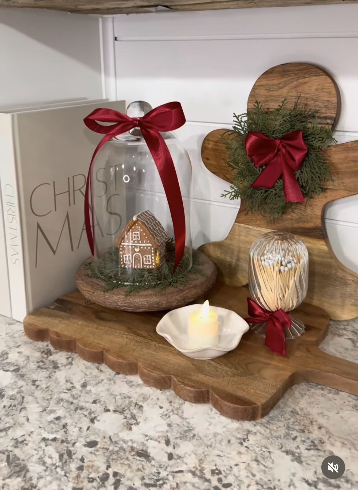 christmas kitchen counter decor30 Christmas Kitchen Counter Ideas