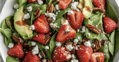 20 Easy Christmas Salads That Look as Good as They Taste