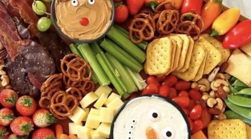 christmas veggie trays3 Christmas Eve Traditions